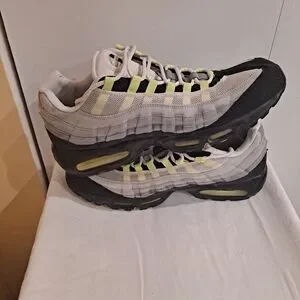 Nike | Shoes | 209 Nike Air Max 95 Og Neon Size 5 609048072 